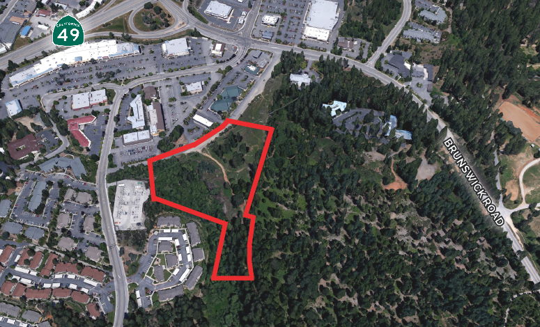 961 Plaza Dr, Grass Valley, CA for sale - Primary Photo - Image 1 of 2