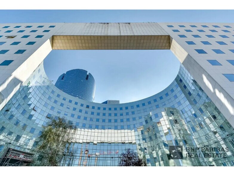 Office in Puteaux to rent - Building Photo - Image 1 of 18