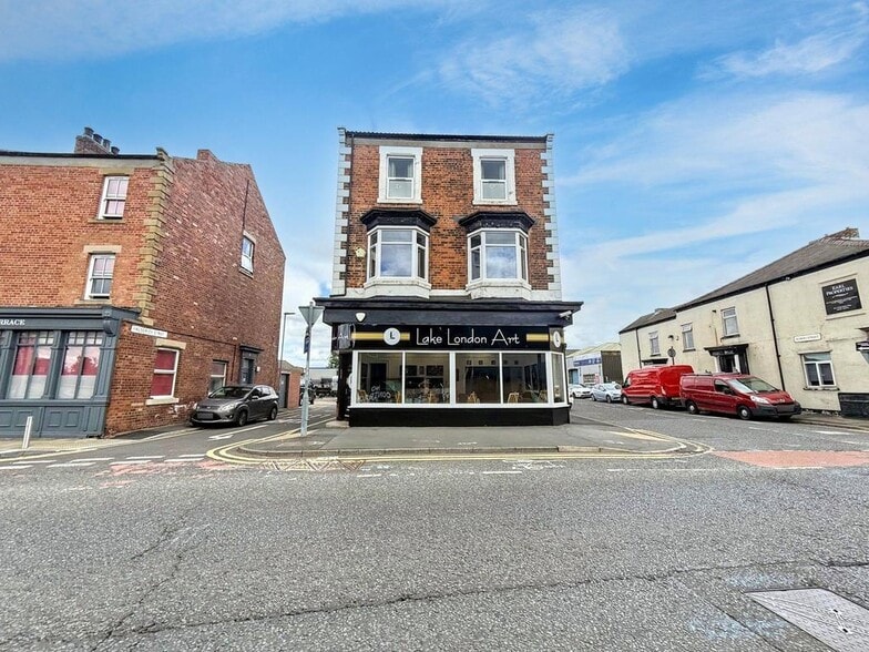 11 Mandale Rd, Thornaby for sale - Building Photo - Image 1 of 23