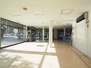 Retail in Granollers, Barcelona to rent Interior Photo- Image 1 of 13