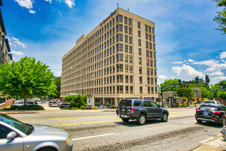 6065 Roswell Rd NE, Atlanta, GA for rent Building Photo- Image 1 of 19