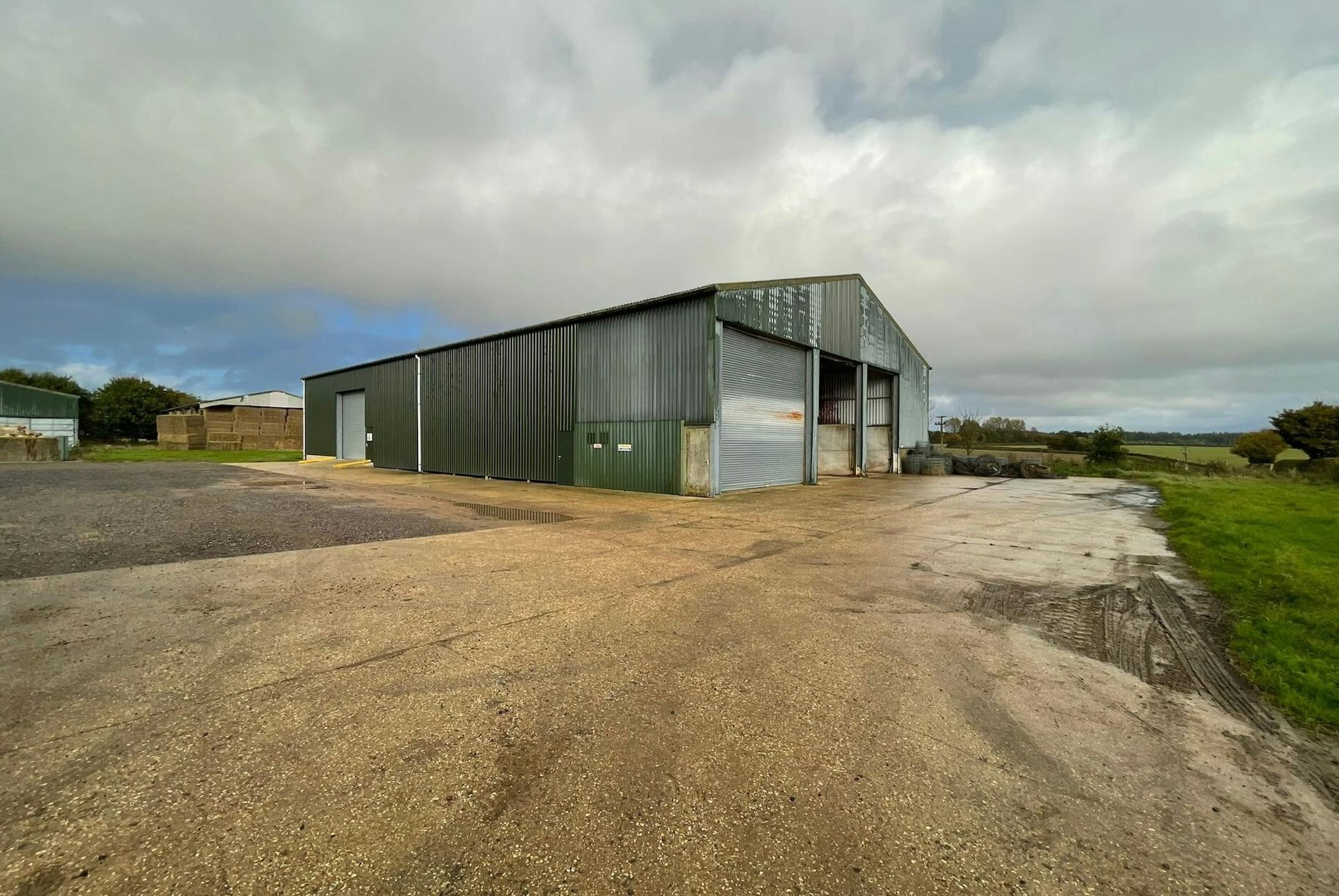 Grammarsham Farm Barns, Basingstoke for sale Building Photo- Image 1 of 1