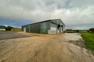 Grammarsham Farm Barns, Basingstoke for rent Building Photo- Image 1 of 5