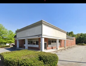 3930 Shallowford Rd, Marietta, GA for rent Building Photo- Image 1 of 2