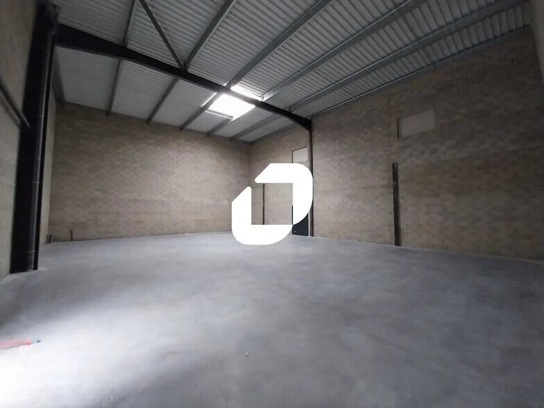 Light Industrial in Béziers for sale - Building Photo - Image 3 of 21