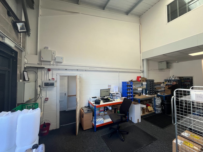 Commercial Rd, Darwen for sale - Interior Photo - Image 3 of 5