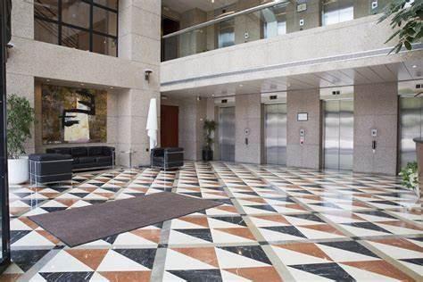 Office in Seville, Sevilla to rent - Building Photo - Image 1 of 17