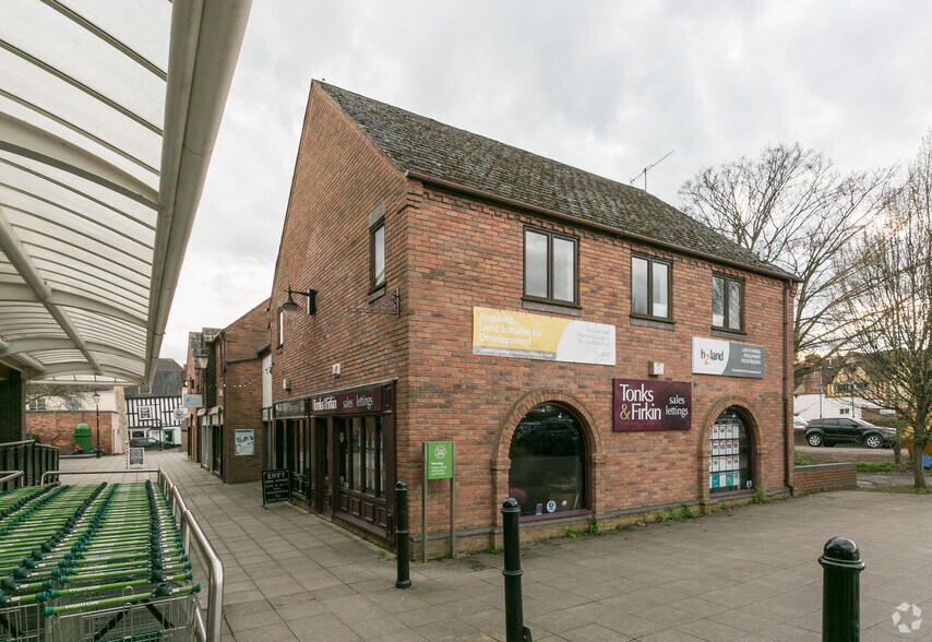 2 Gurneys Ln, Droitwich to rent - Building Photo - Image 2 of 10
