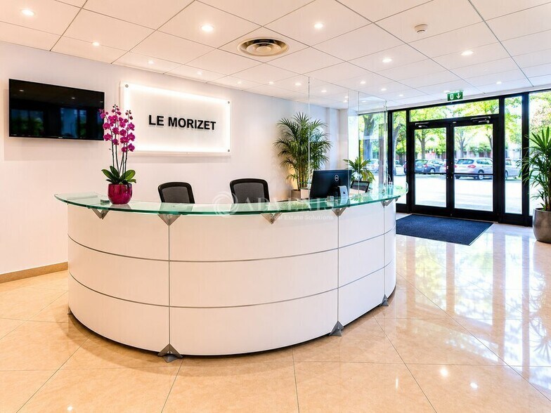 35 Ter Avenue André Morizet, Boulogne-Billancourt to rent - Lobby - Image 3 of 7
