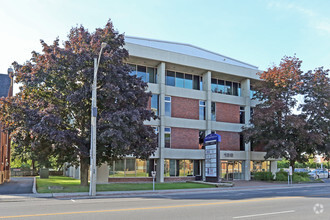 132 Second St E, Cornwall, ON for rent Primary Photo- Image 1 of 13