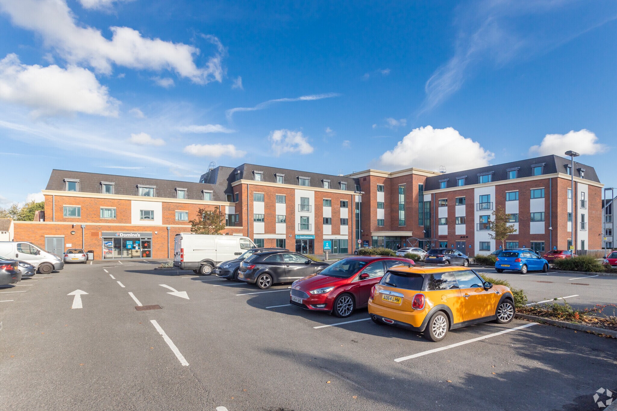 Birmingham Rd, Stratford Upon Avon for sale Primary Photo- Image 1 of 1