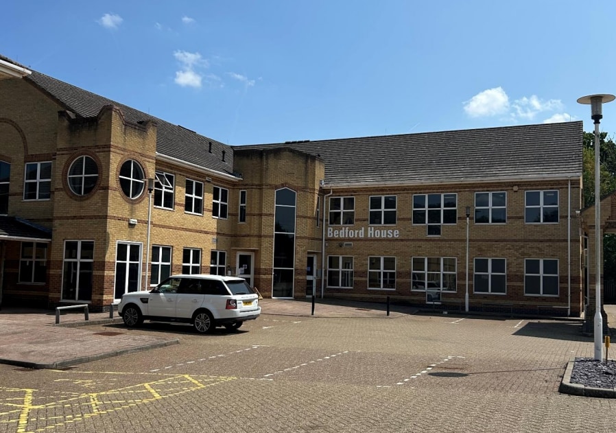 Rutherford Clos, Stevenage for sale Primary Photo- Image 1 of 19