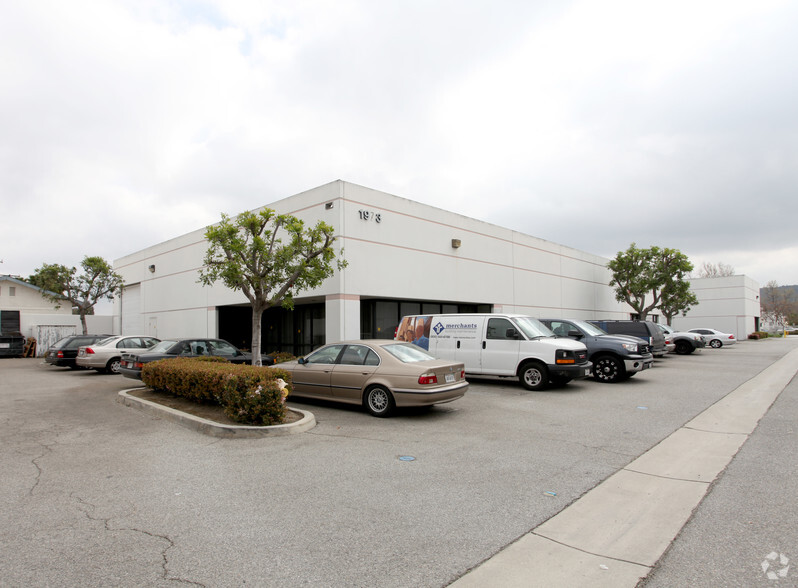 1971-1973 W Holt Ave, Pomona, CA for rent - Primary Photo - Image 1 of 9