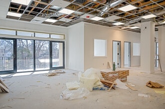 18 Cox Cro Rd, Toms River, NJ to rent Interior Photo- Image 1 of 4