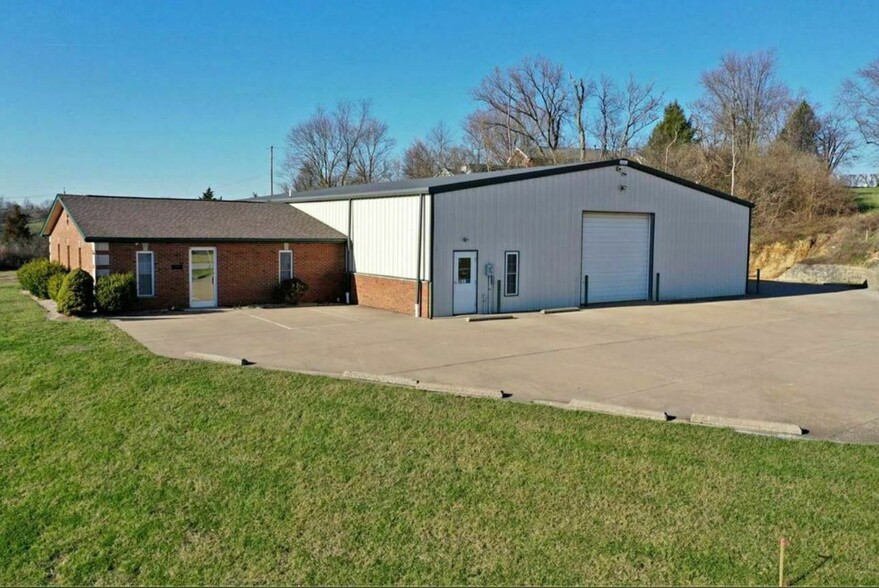 1089 Perkins Dr, Alexandria, KY for rent - Building Photo - Image 2 of 7