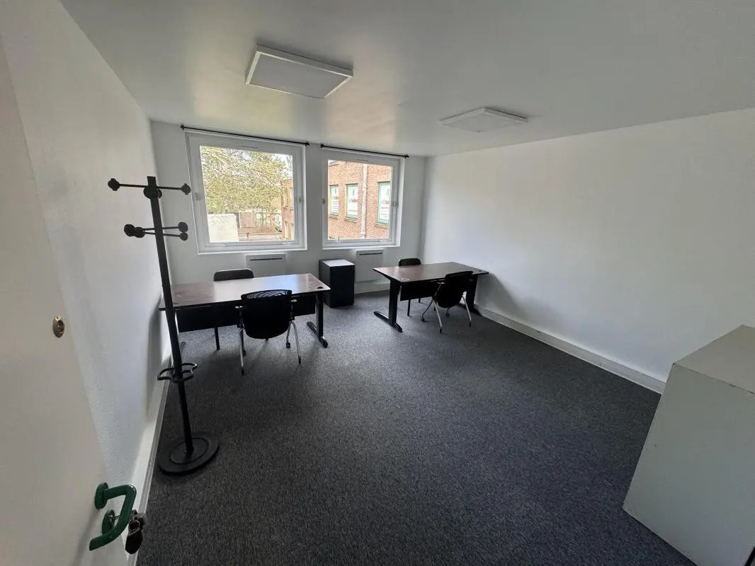 Rue De La Maison Rouge, Lognes to rent Interior Photo- Image 1 of 9