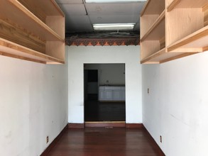 5253 Hollywood Blvd, Los Angeles, CA for rent Interior Photo- Image 2 of 4