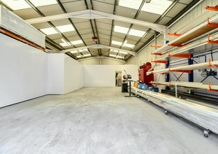 Top Station Rd, Brackley to rent Interior Photo- Image 2 of 5