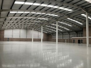 Wainwright Rd, Worcester to rent Interior Photo- Image 1 of 9