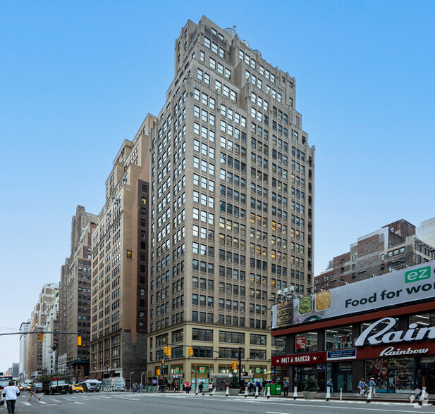 589 Eighth Ave, New York, NY for rent - Building Photo - Image 1 of 6