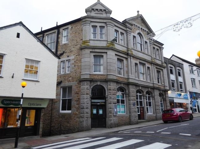 More details for 113 Market Jew St, Penzance - Retail to Rent