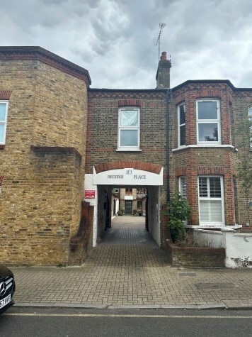 Bective Pl, London to rent - Building Photo - Image 2 of 7