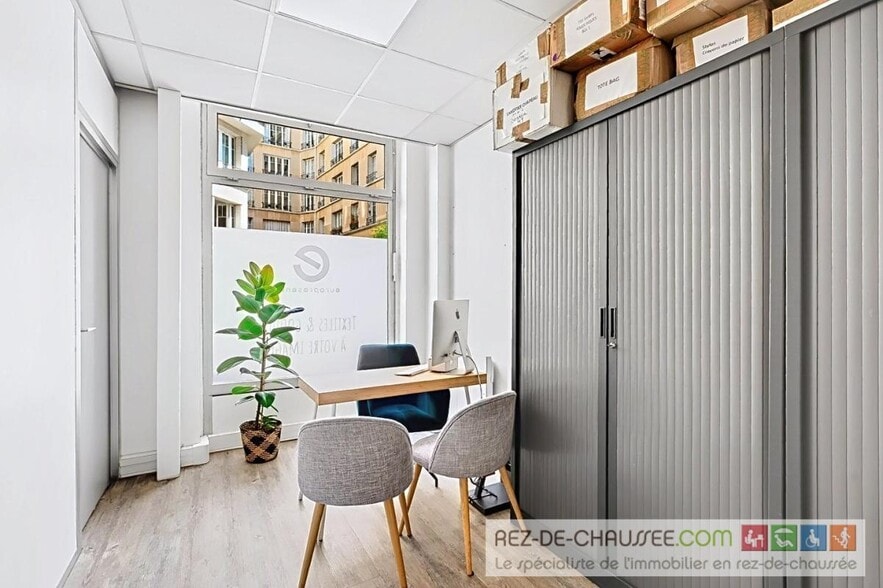 Retail in Paris for sale - Interior Photo - Image 2 of 10