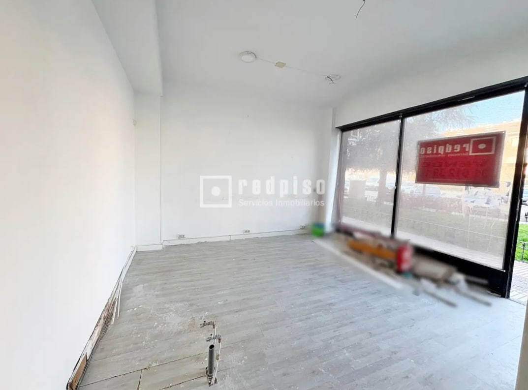 Alcorcón, MAD 28924 - - - Interior Photo - Image 1 of 5