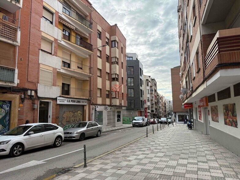 Retail in Cuenca, Cuenca to rent - Primary Photo - Image 1 of 1