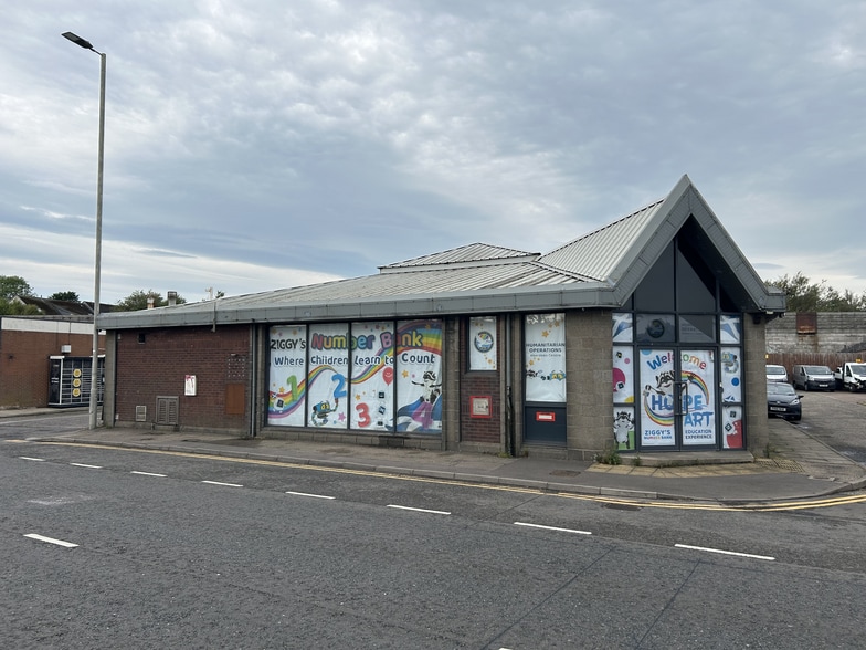 19 North Esplanade W, Aberdeen to rent - Building Photo - Image 1 of 2