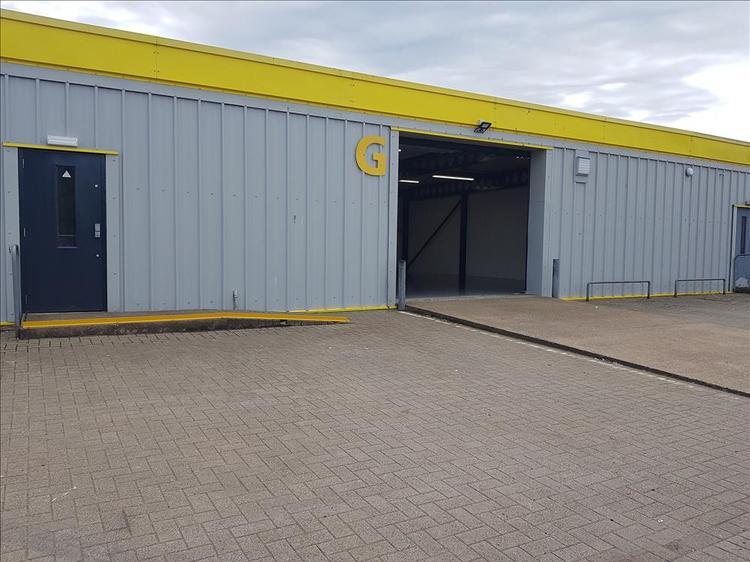 Lochlands Av, Larbert for sale - Primary Photo - Image 1 of 1