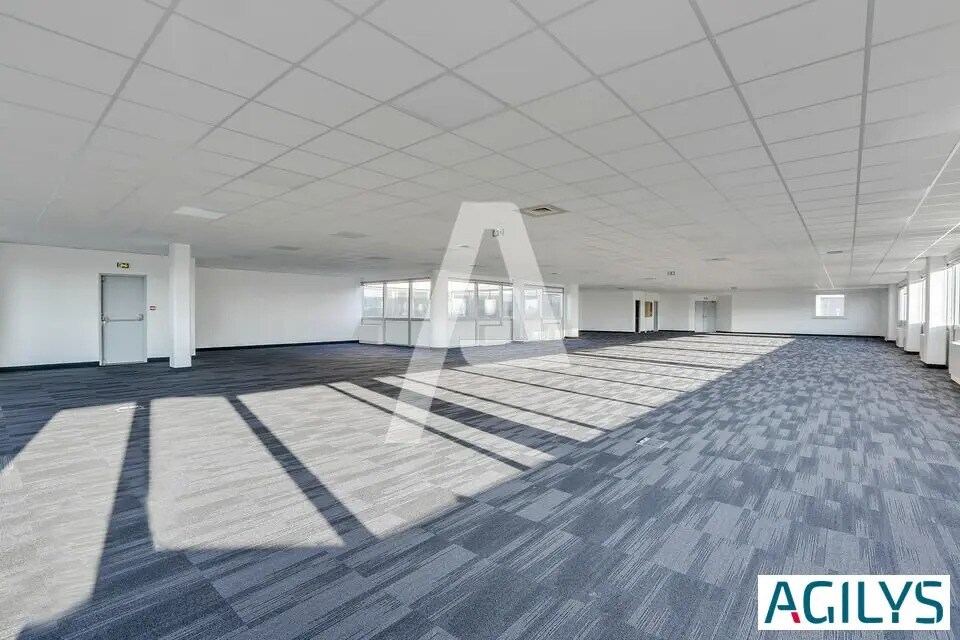 Location Local d'activités 630 m² à 2 346 m² - Photo 1