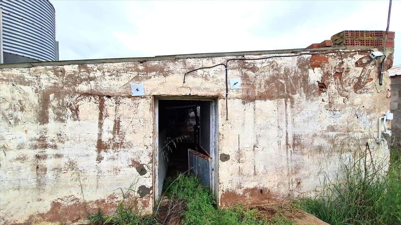 Industrial in Aniñón for sale Building Photo- Image 1 of 13