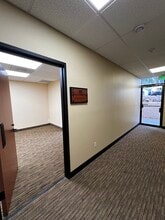 30941 Agoura Rd, Westlake Village, CA to rent Interior Photo- Image 2 of 6