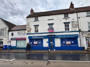 97-99 King St, Cottingham to rent Building Photo- Image 1 of 3