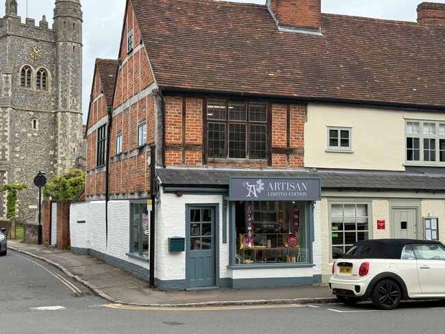 More details for 13 Market Sq, Amersham - Retail to Rent