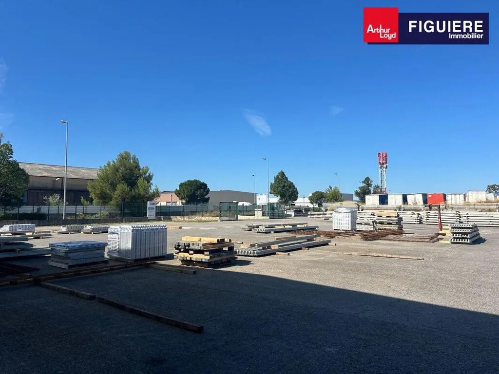 Location Terrain 2 000 m² - Photo 1