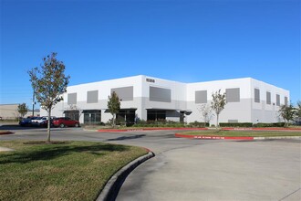 15330 Vantage Pky W, Houston, TX for rent Building Photo- Image 1 of 3