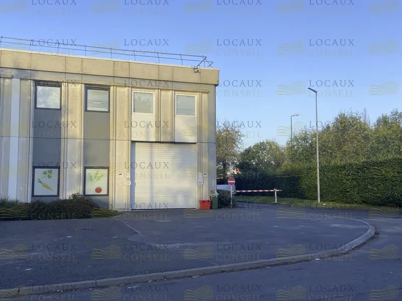 86 Avenue Louis Roche, Gennevilliers to rent Primary Photo- Image 1 of 3