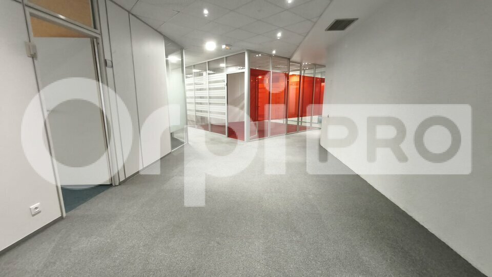 Office in Evry Courcouronnes for sale Interior Photo- Image 1 of 6