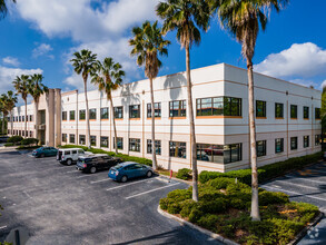 15500 Lightwave Dr, Clearwater, FL for rent Building Photo- Image 1 of 12