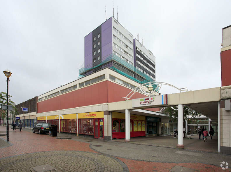 Cherry Sq, Wallasey for rent - Building Photo - Image 1 of 16