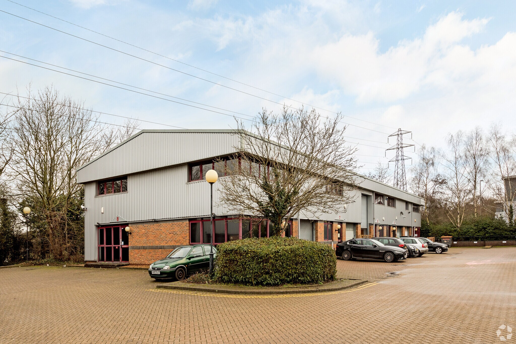 Dwight Rd, Watford for sale Primary Photo- Image 1 of 1