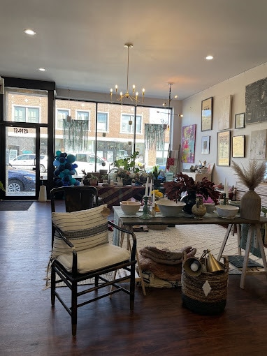 4219 W Lawrence Ave, Chicago, IL to rent - Building Photo - Image 2 of 7