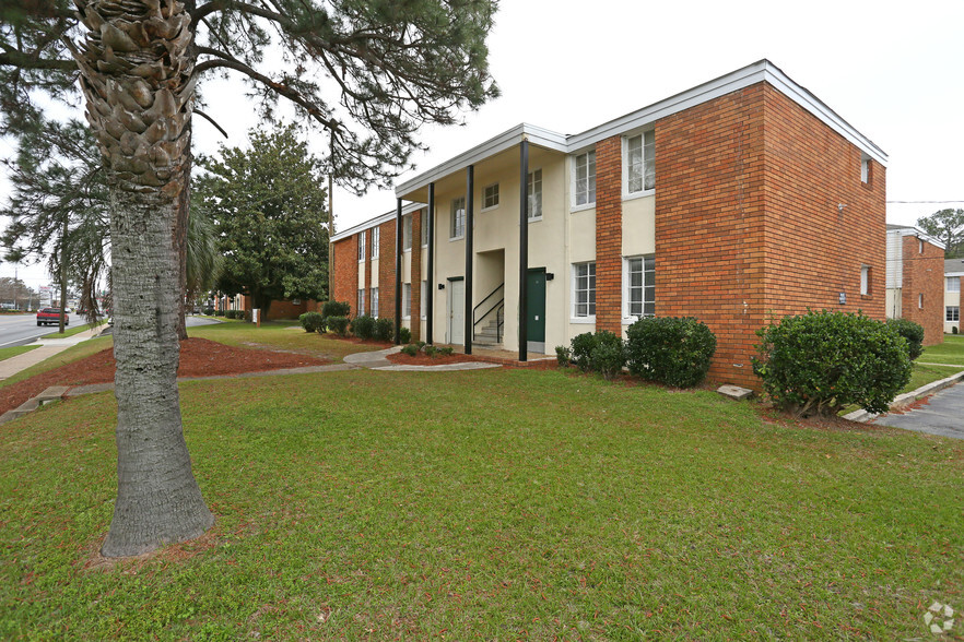 1707 N Ashley St, Valdosta, GA for sale - Primary Photo - Image 1 of 29