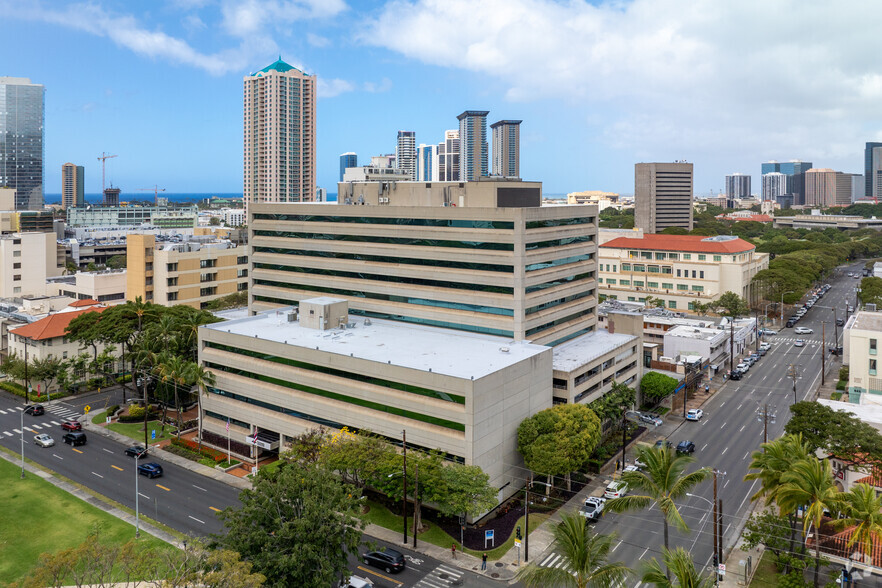 1100 Ward Ave, Honolulu, HI for rent - Building Photo - Image 2 of 8