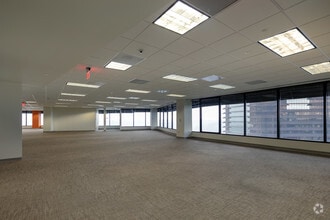 1 Ravinia Dr, Atlanta, GA to rent Interior Photo- Image 2 of 12