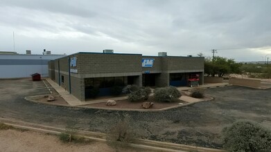 1415 S Cherry Ave, Tucson, AZ for rent Building Photo- Image 2 of 20