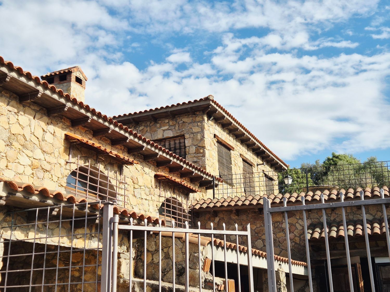 Retail in Navaluenga, Ávila for sale Building Photo- Image 1 of 14