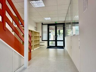 More details for 34 Rue Du 35eme Regiment D'Aviation, Bron - Office to Rent